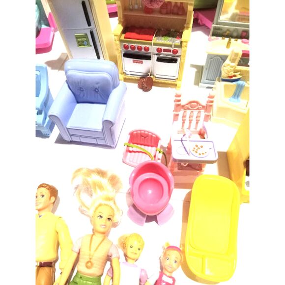 Fisher-Price Loving Family Dollhouse LOT Furniture, Dolls & Accessories - Picture 5 of 16